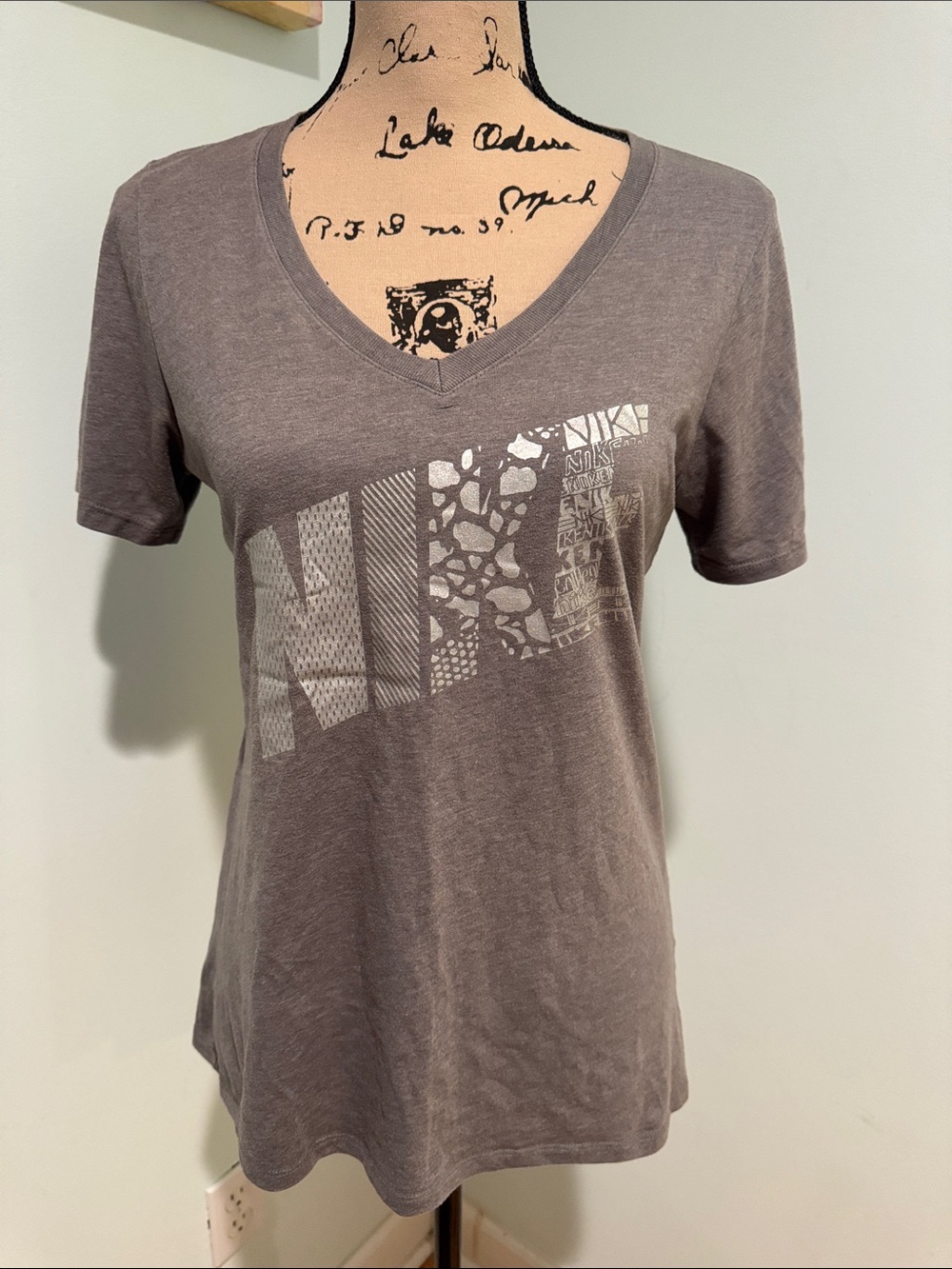 Nike Women's Gray V-Neck Logo Tee size medium